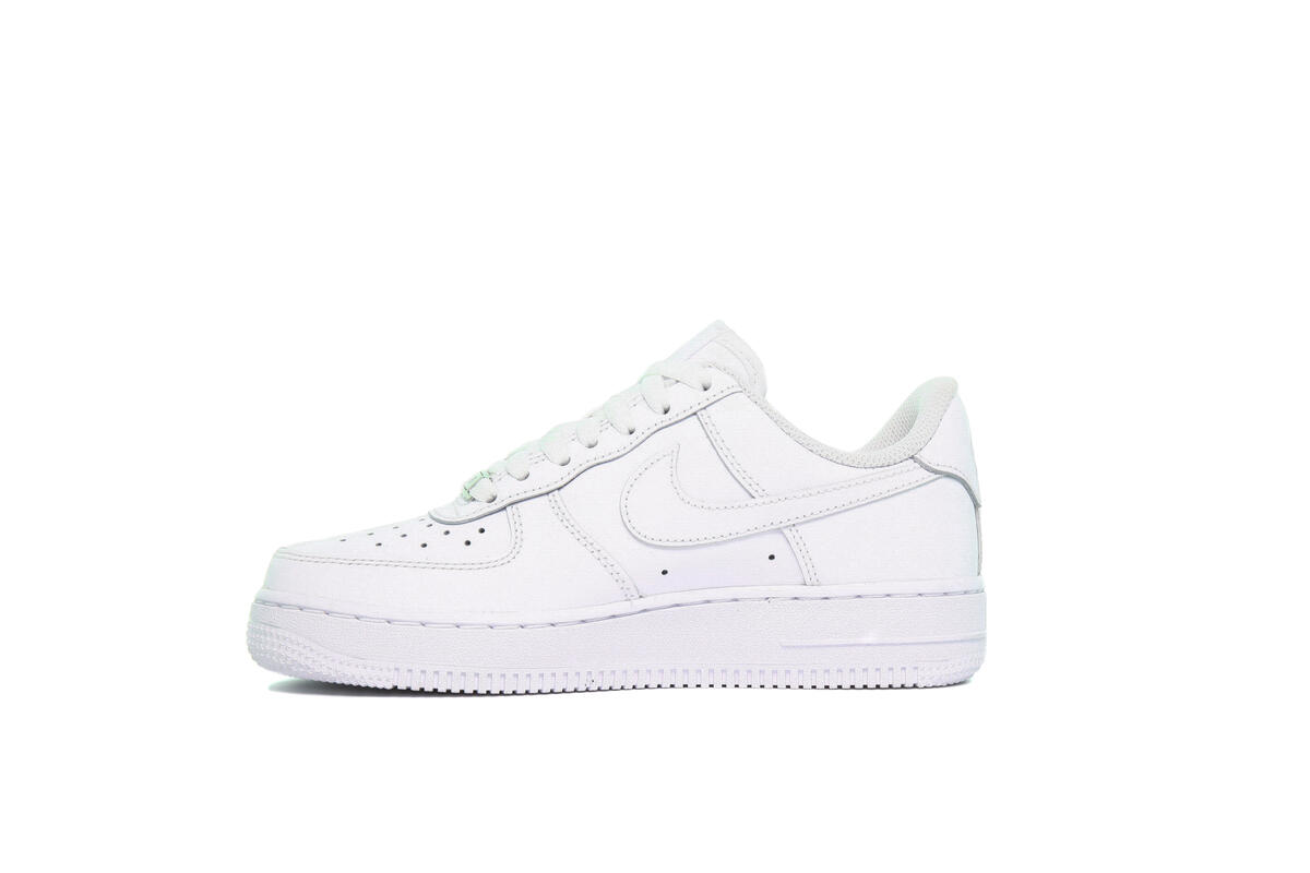 Nike Wmns Air Force 1 07 